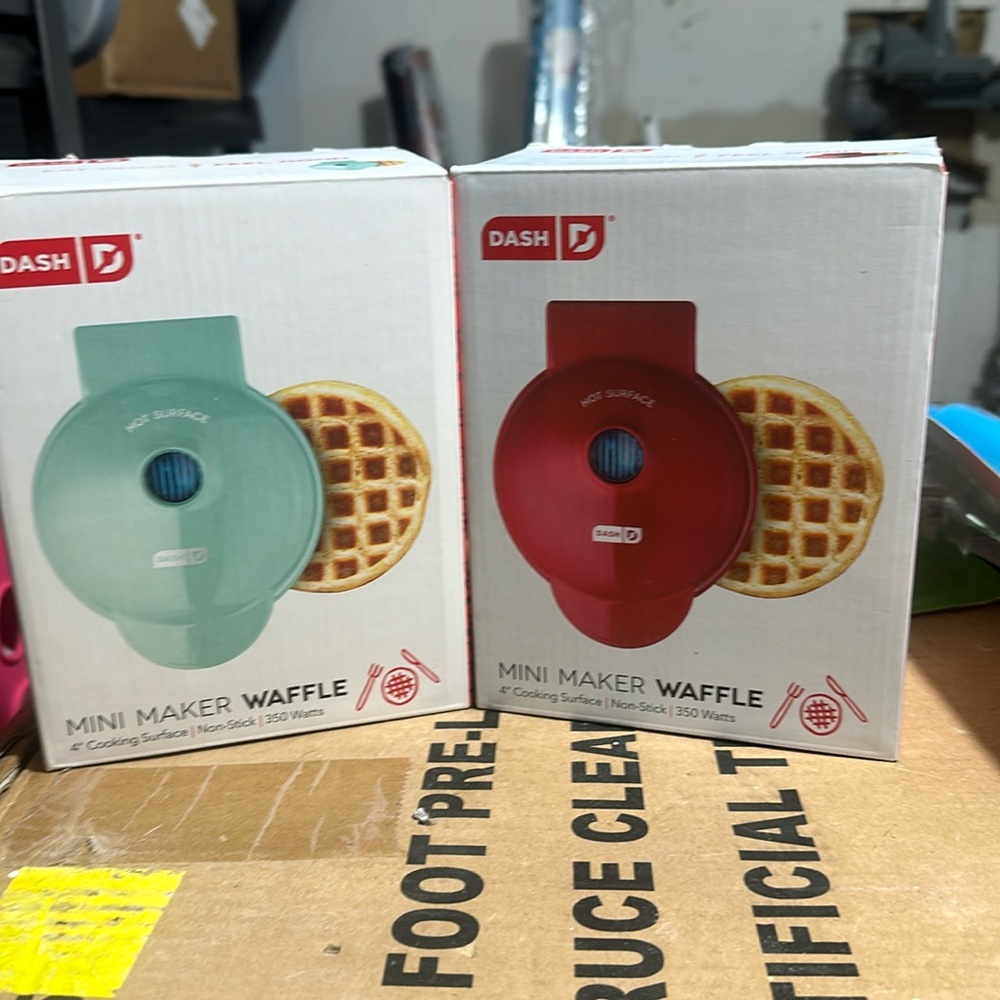 Dash Mini waffle maker